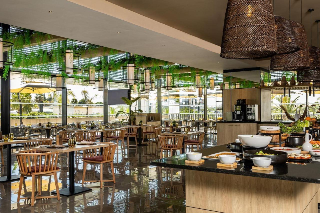 Tunis Marriott Hotel Exterior photo