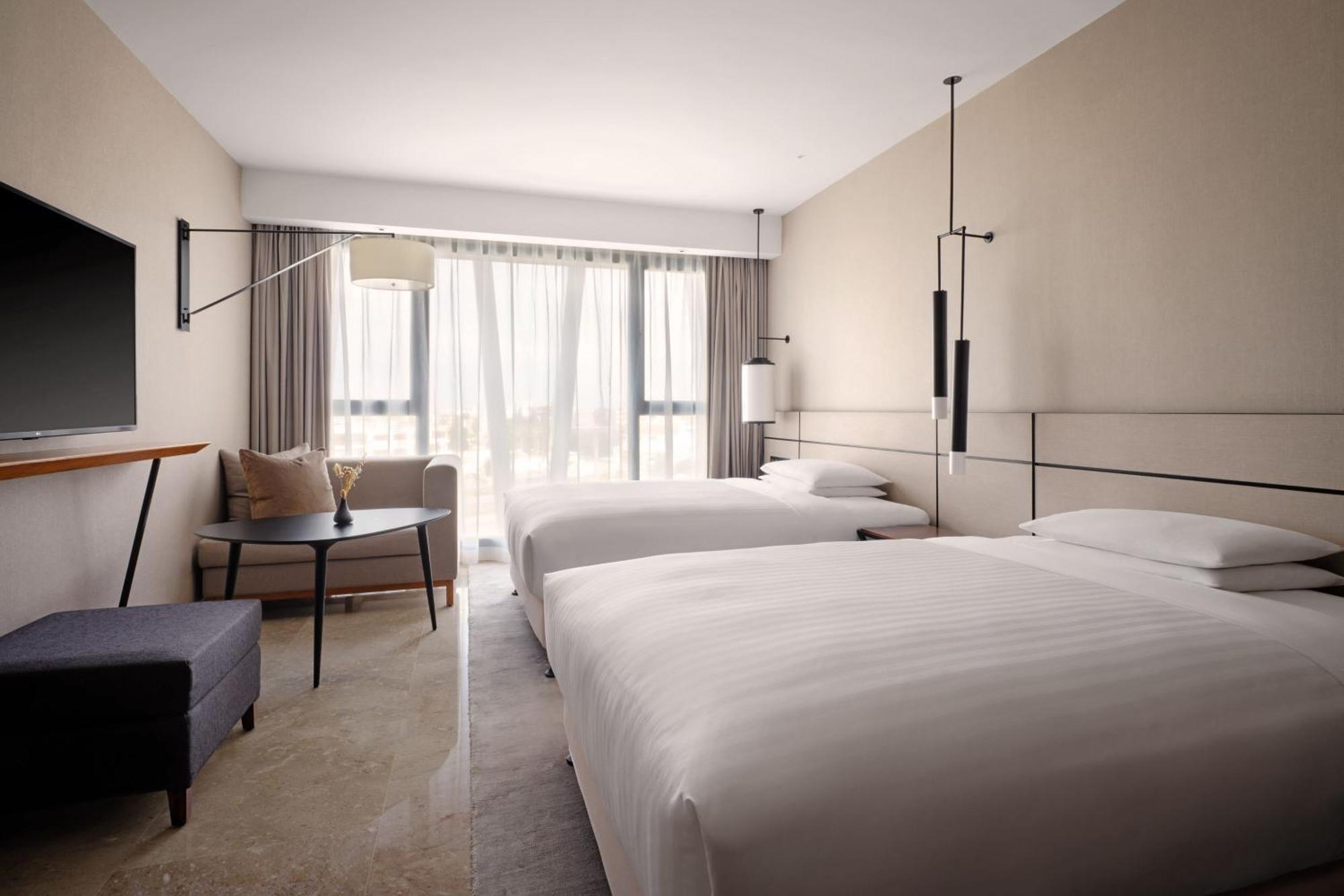 Tunis Marriott Hotel Exterior photo