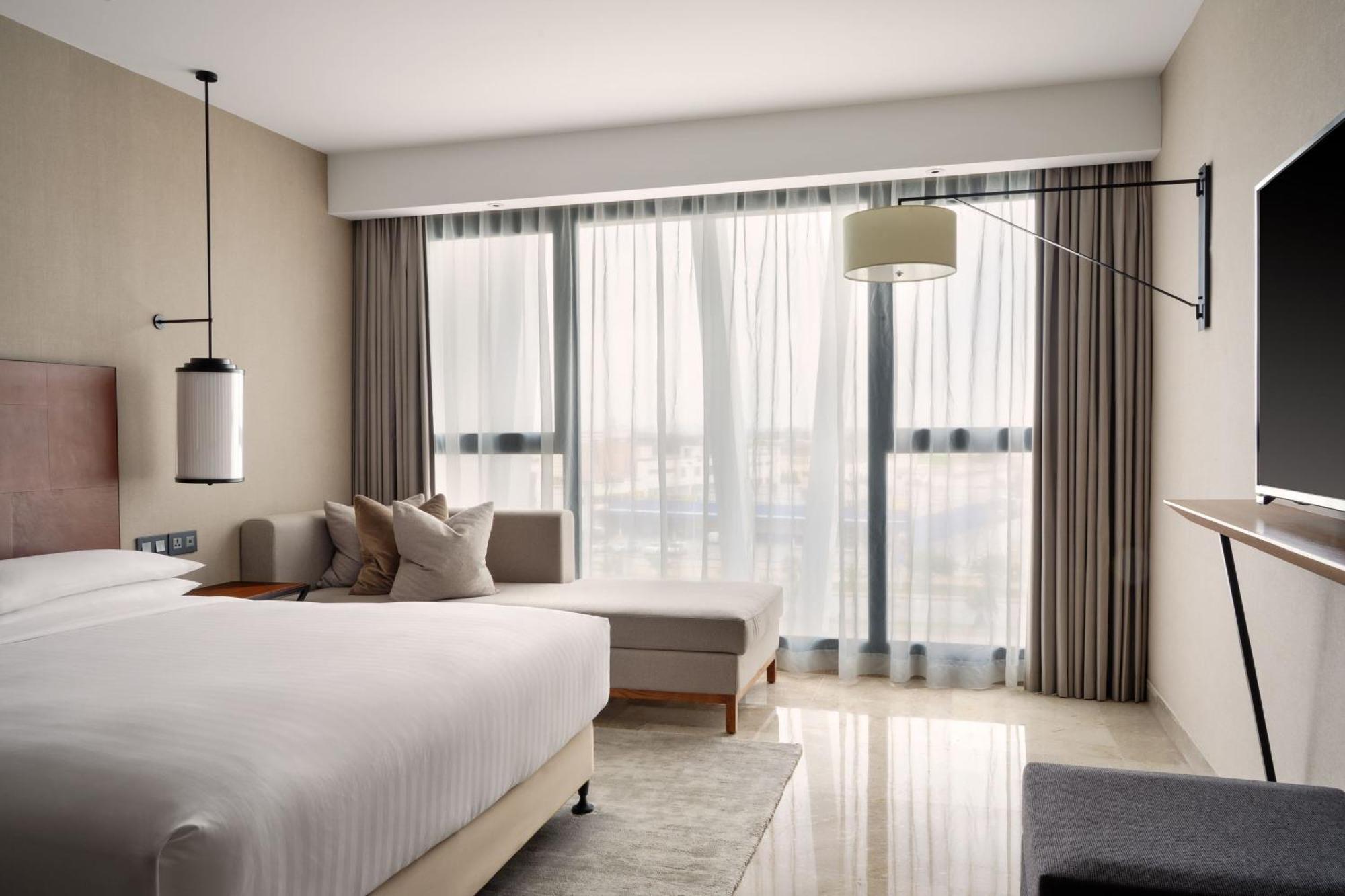 Tunis Marriott Hotel Exterior photo