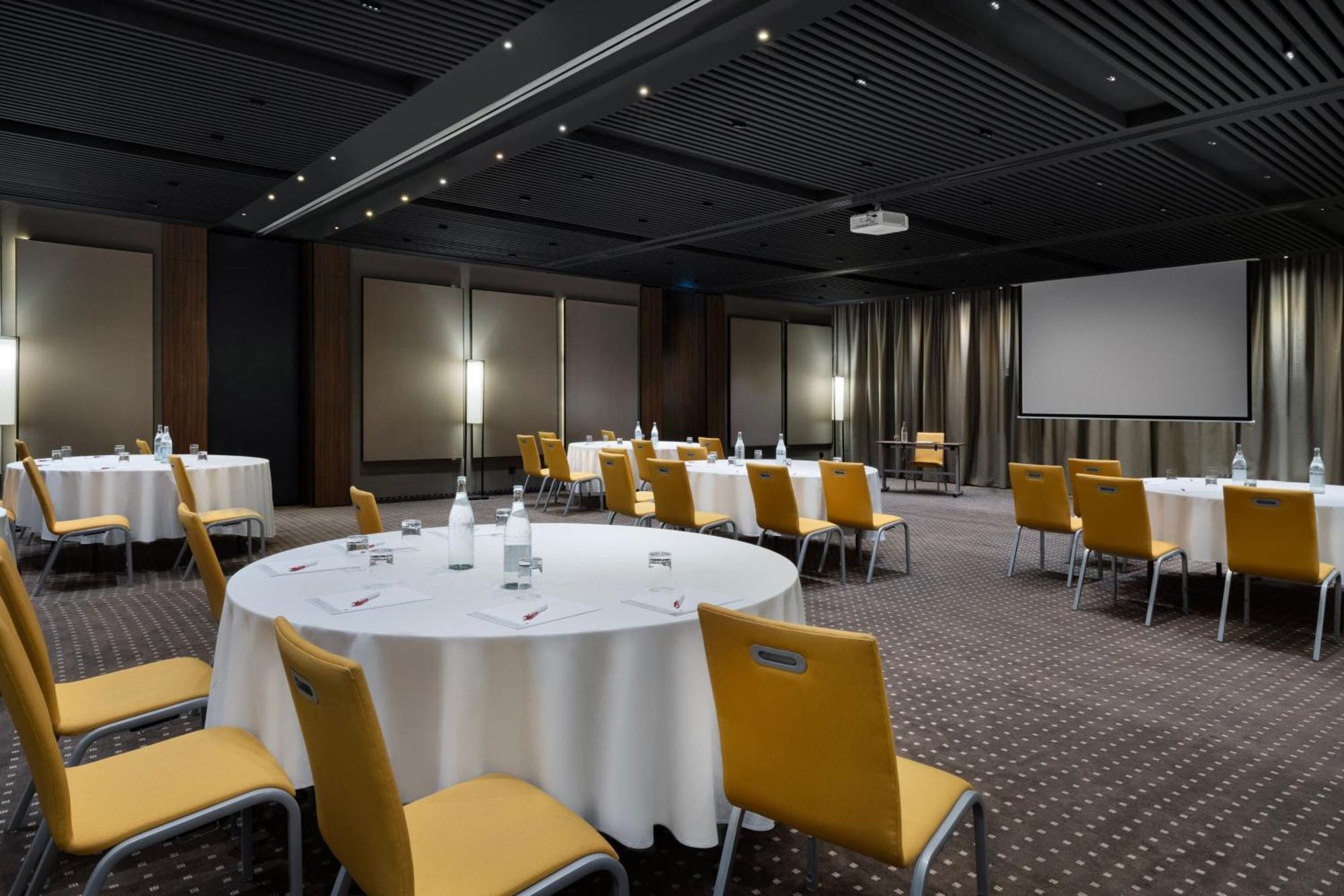 Tunis Marriott Hotel Exterior photo