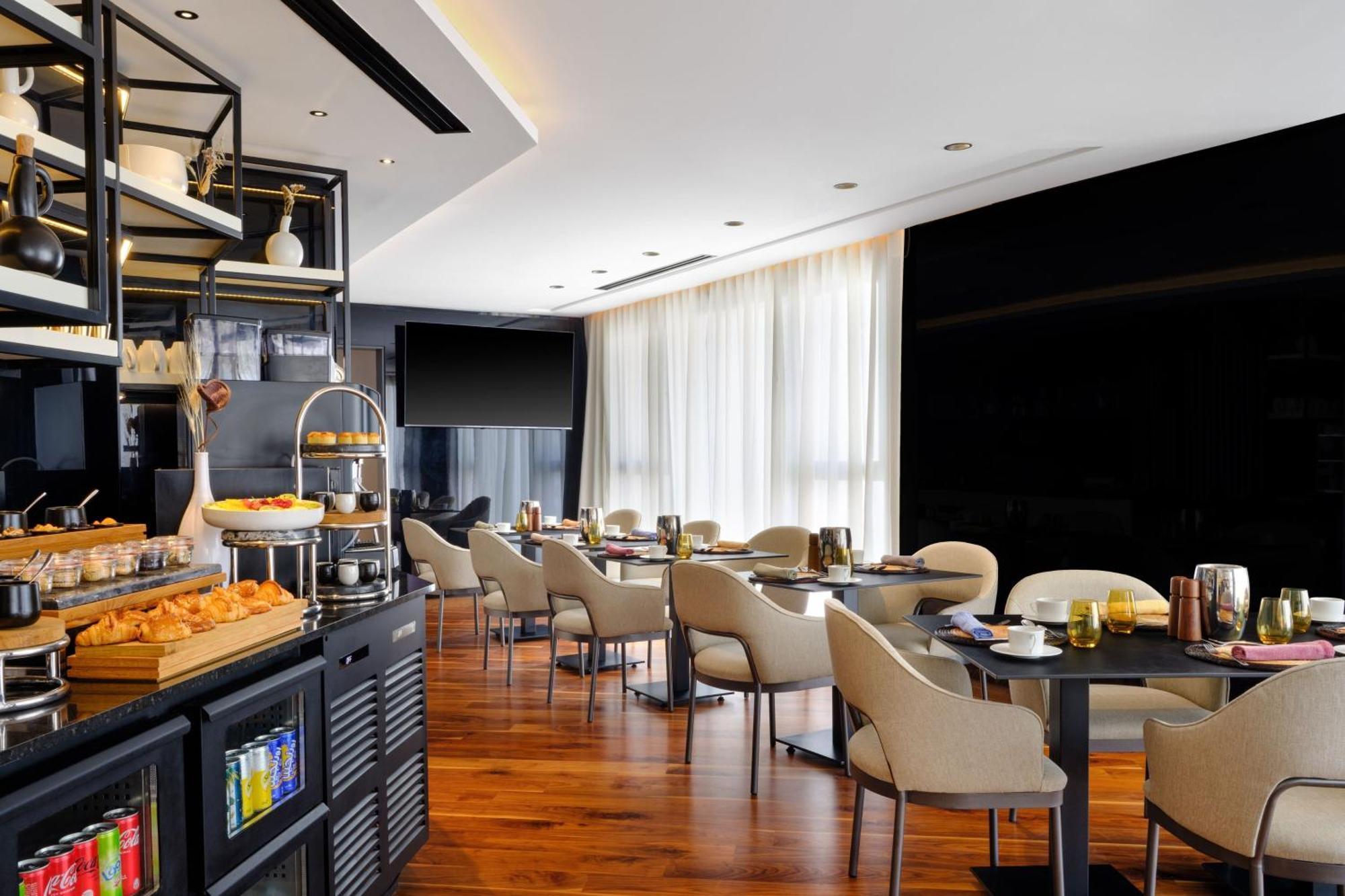 Tunis Marriott Hotel Exterior photo